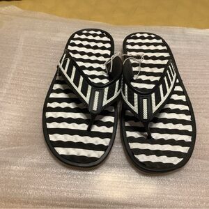 Black and White Striped Flip Flops NWOT